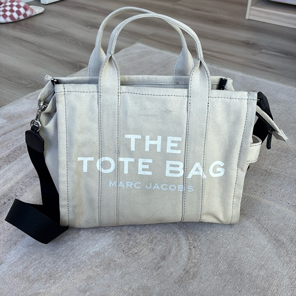 Marc Jacob’s Cream Tote Bag